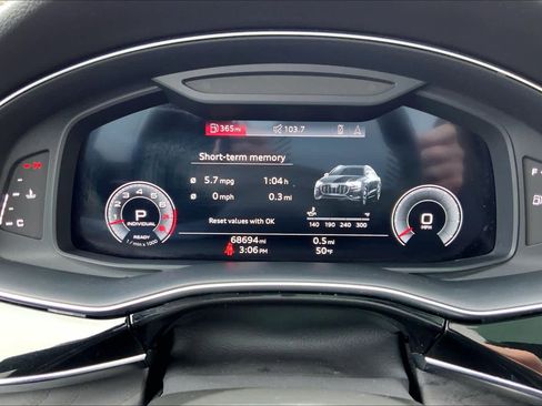 Used 2023 Audi Q8 Prestige w/ Prestige Package AWD/4WD image 25