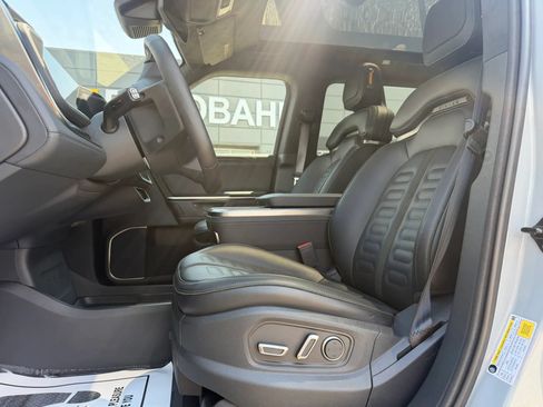 Used 2025 Rivian R1S Adventure AWD/4WD image 7
