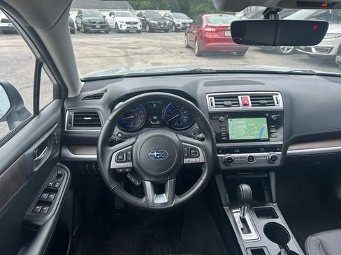 Used 2017 Subaru Outback 2.5i Limited AWD/4WD image 20