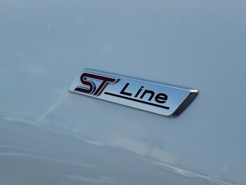Used 2023 Ford Explorer ST-Line AWD/4WD image 32