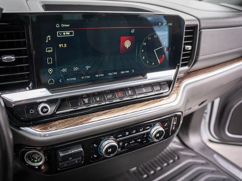 Used 2024 GMC Sierra 3500 SLE w/ SLE Convenience Package image 20