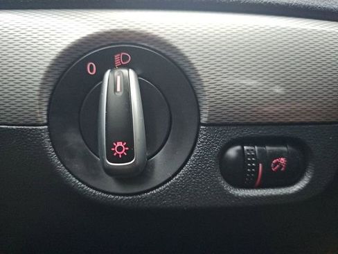 Used 2017 Volkswagen Jetta SE image 17