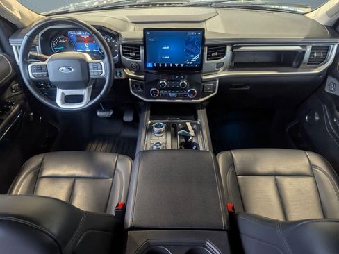 Certified 2023 Ford Expedition XLT image 15