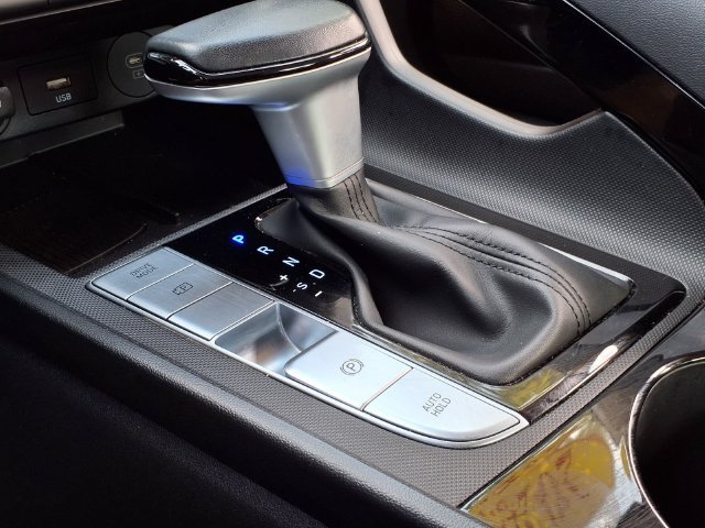 Used 2025 Hyundai Elantra SEL FWD image 18