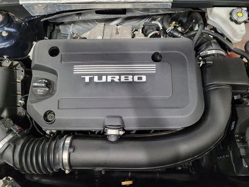 Used 2019 Cadillac XT4 Luxury w/ Cold Weather Package image 30