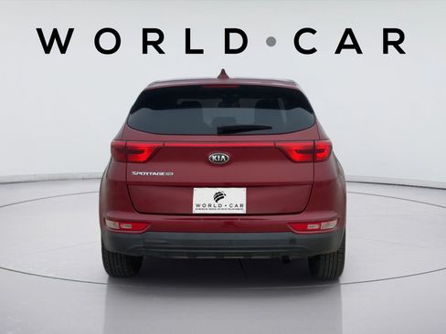 Used 2017 Kia Sportage LX FWD image 4