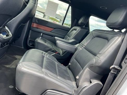 Used 2022 Lincoln Navigator L Reserve RWD image 44