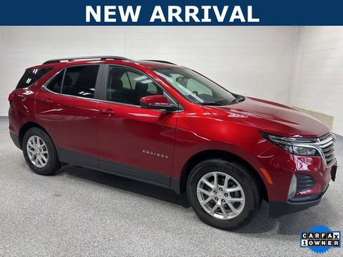 Used 2023 Chevrolet Equinox LT AWD/4WD image 1