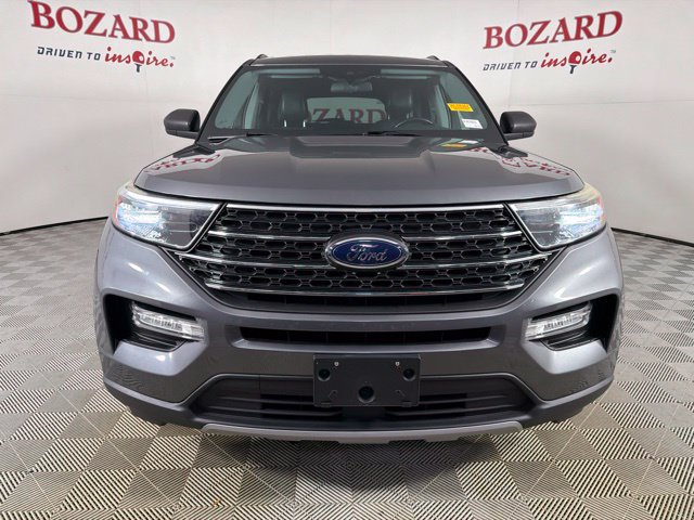 Used 2022 Ford Explorer XLT AWD/4WD image 2