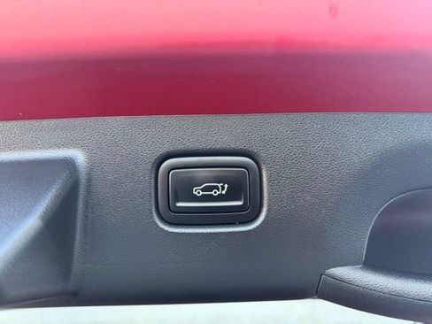 Used 2025 Hyundai Kona Limited FWD image 26