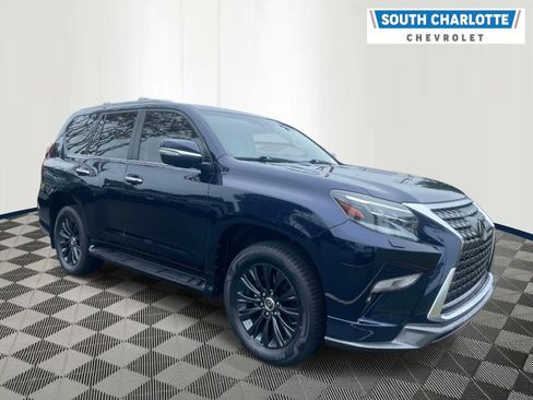 Used 2023 Lexus GX 460 Premium w/ Accessory Package AWD/4WD image 3
