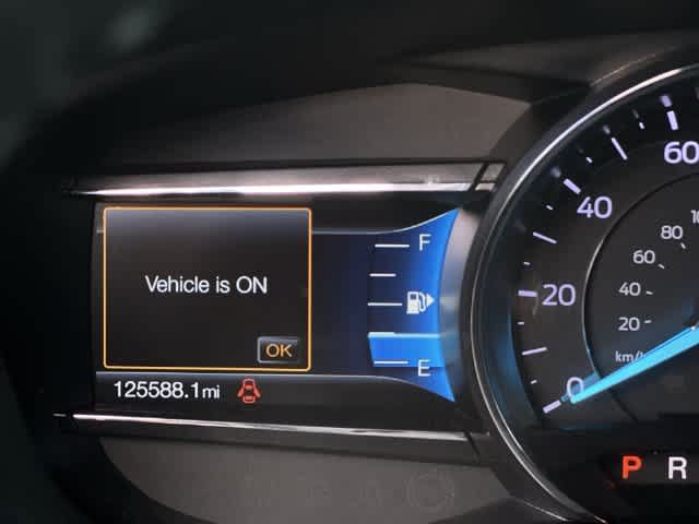 Used 2018 Ford Explorer XLT w/ Equipment Group 201A FWD image 19