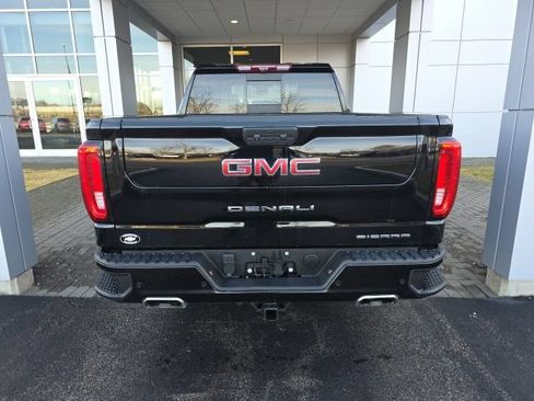 Used 2023 GMC Sierra 1500 Denali w/ Denali Reserve Package AWD/4WD image 3