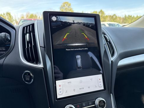 Used 2024 Ford Edge SEL image 17