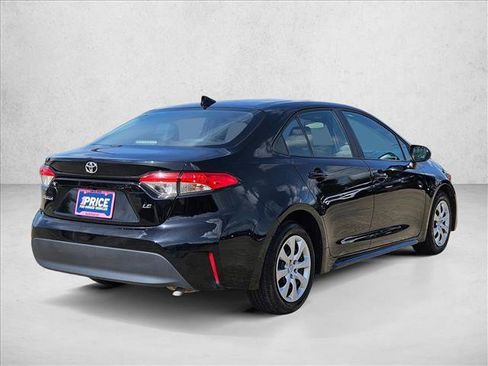 Used 2025 Toyota Corolla LE FWD image 5