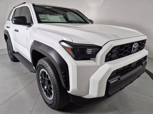 New 2026 Toyota 4Runner 4WD image 6