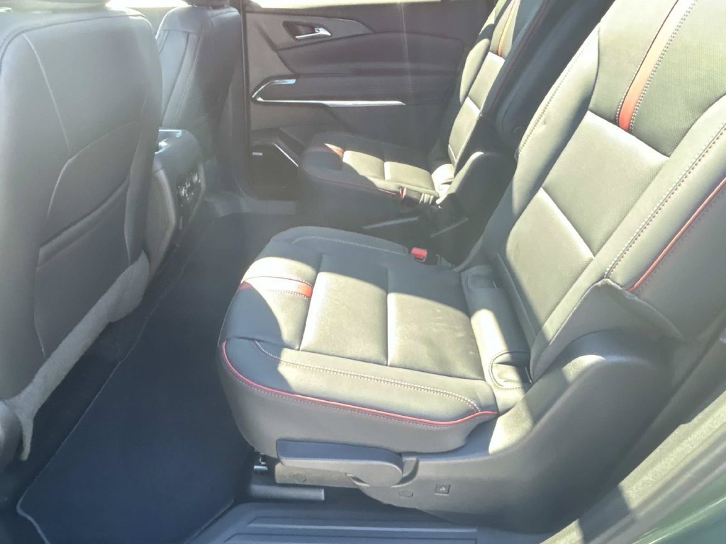 New 2027 Chevrolet Traverse RS AWD/4WD image 14