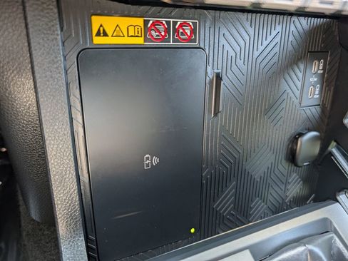 Used 2024 Toyota Tacoma Limited image 25