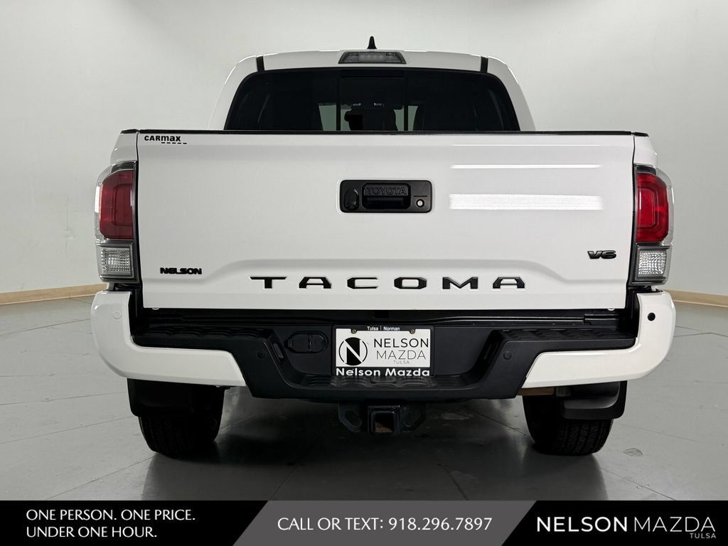 Used 2020 Toyota Tacoma TRD Off-Road w/ TRD Premium Off Road Package AWD/4WD image 7