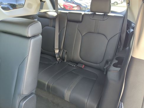 Used 2023 Honda Pilot Touring image 32