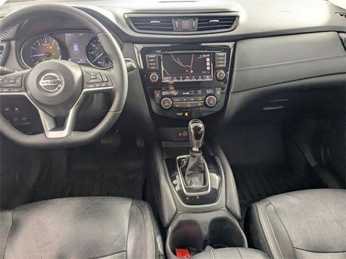 Used 2018 Nissan Rogue SL image 26