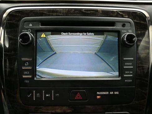 Used 2013 Buick Enclave Leather AWD/4WD image 34