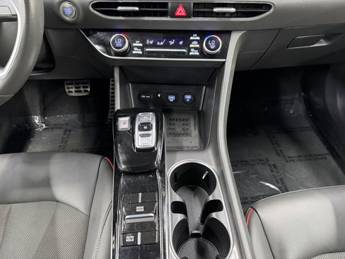 Used 2023 Hyundai Sonata SEL Plus image 16