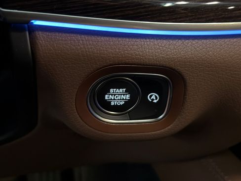 Used 2026 Mercedes-Benz GLS 450 4MATIC image 23