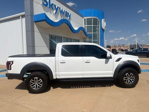 Used 2018 Ford F150 Raptor w/ Equipment Group 802A Luxury AWD/4WD image 10