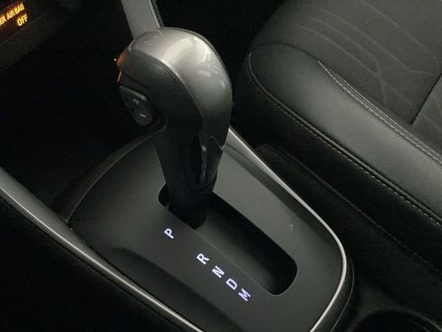 Certified 2022 Chevrolet Trax LT w/ Driver Confidence Package image 21