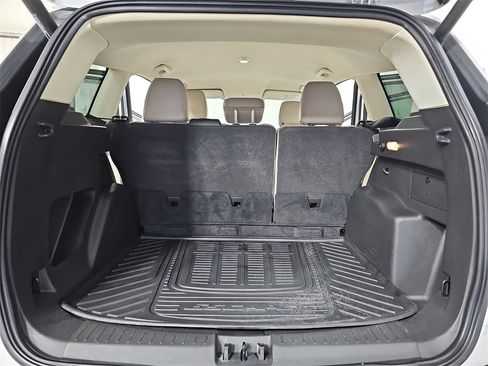 Used 2019 Ford Escape SEL image 15