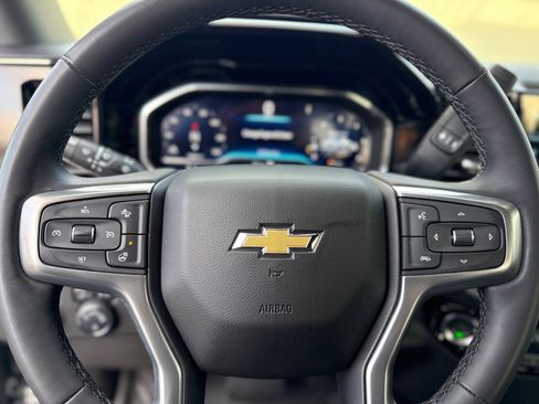 Used 2025 Chevrolet Silverado 1500 LT w/ Z71 Off-Road Package image 35