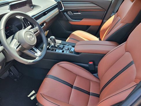 Used 2025 MAZDA CX-50 AWD 2.5 Turbo w/ Weather Package image 8