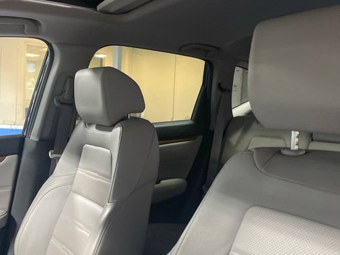 Used 2017 Honda CR-V EX-L image 6