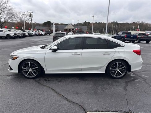 Used 2024 Honda Civic Touring image 6