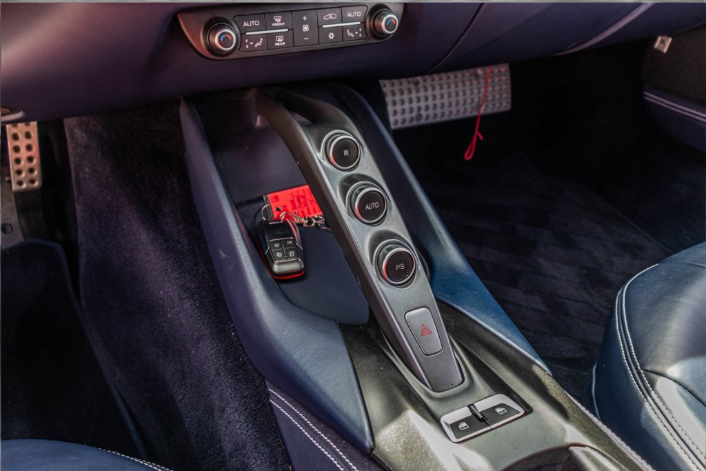 Certified 2019 Ferrari 812 Superfast RWD image 5