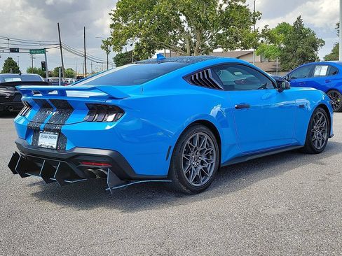 Used 2025 Ford Mustang GT Premium w/ GT Performance Package RWD image 13