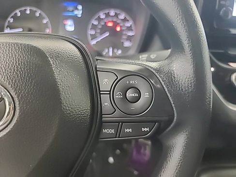 Used 2025 Toyota Corolla LE FWD image 30