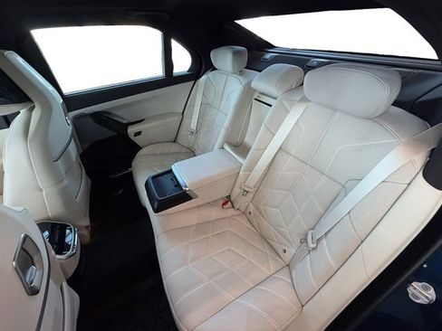 New 2026 BMW 740i xDrive w/ Executive Package image 21