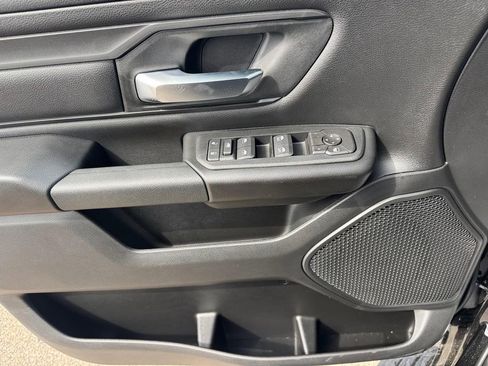 New 2026 RAM 1500 Express AWD/4WD image 17