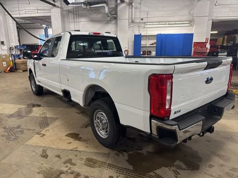 Used 2024 Ford F350 XL w/ XL Chrome Package image 10