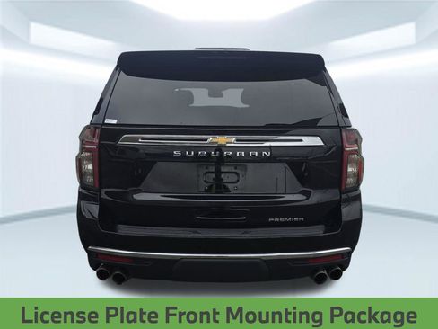 Used 2024 Chevrolet Suburban Premier AWD/4WD image 5