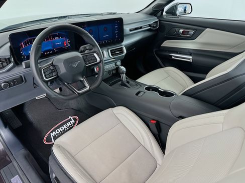Used 2024 Ford Mustang GT Premium image 15