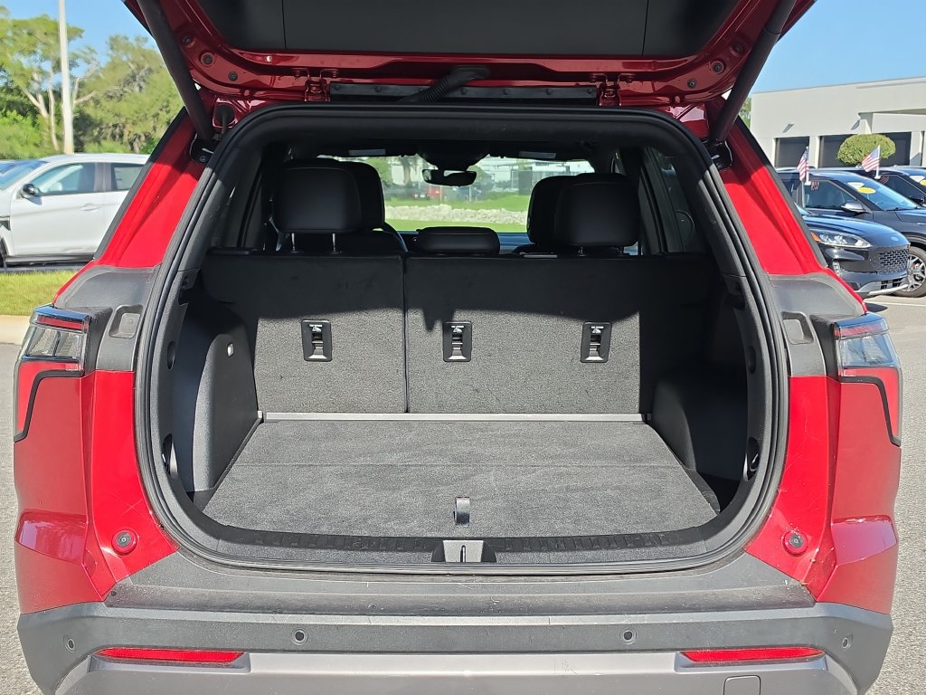 Used 2025 Chevrolet Equinox ACTIV w/ Safety and Technology Package FWD image 6