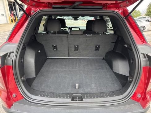 Used 2025 Chevrolet Equinox LT image 13