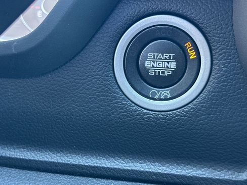 Used 2019 RAM 3500 Laramie w/ Black Appearance Package image 26