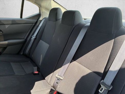 Used 2024 Nissan Sentra SV FWD image 15