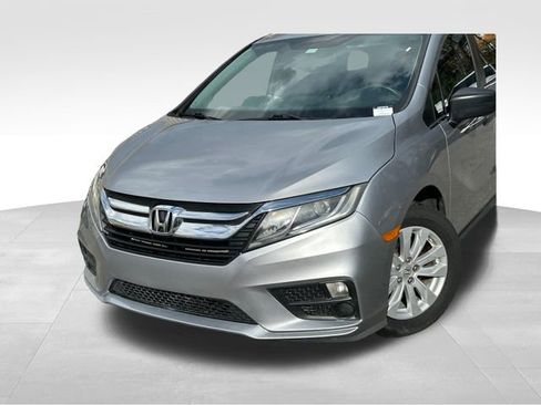 Used 2018 Honda Odyssey LX image 9
