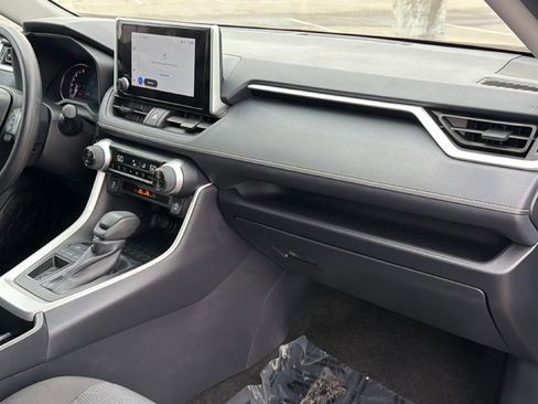 Certified 2025 Toyota RAV4 XLE FWD image 41