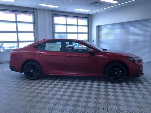 New 2026 Toyota Camry SE image 32